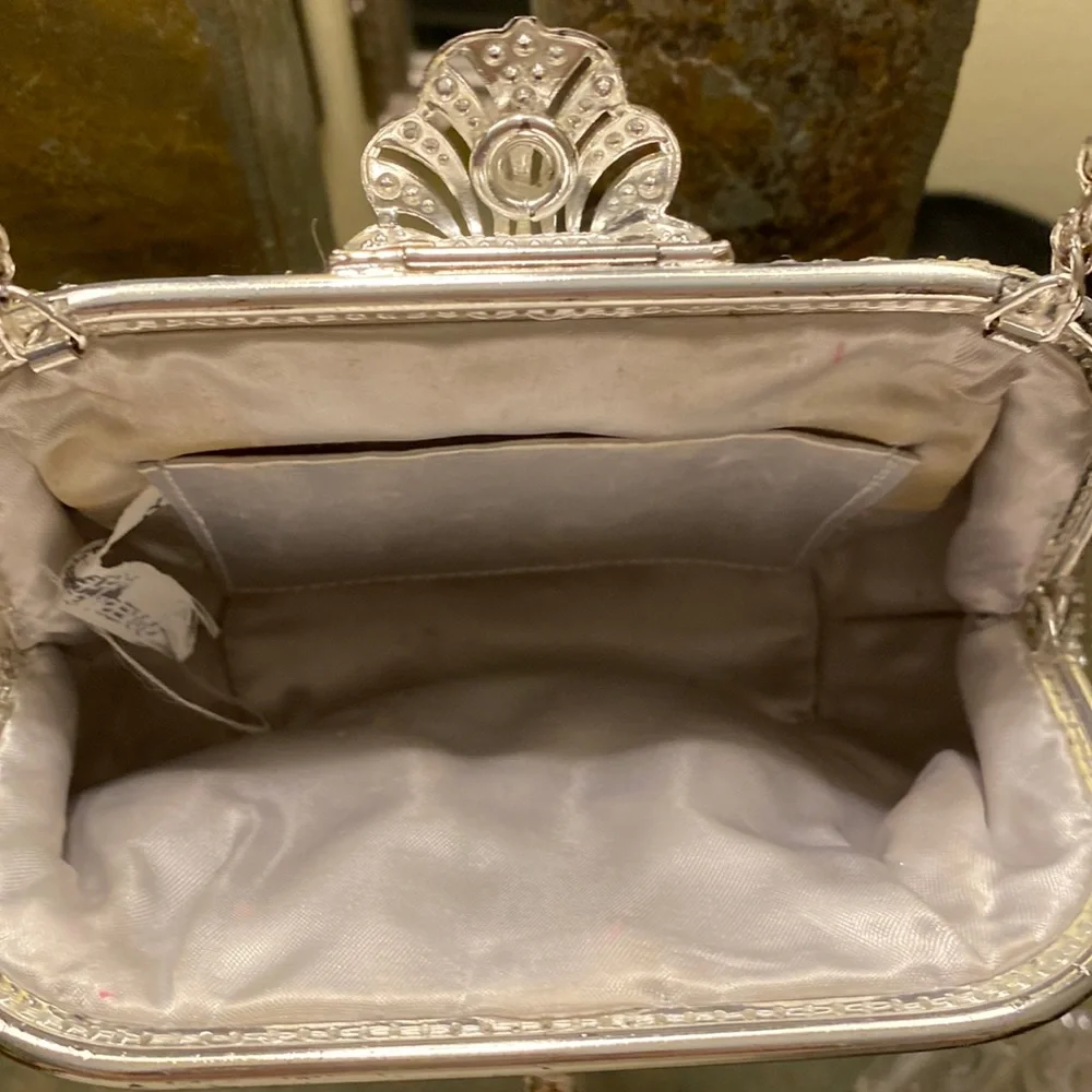 Rhinestone Encrusted Evening Clutch with Hidden Shoulder Chain - Picture 12 of 16